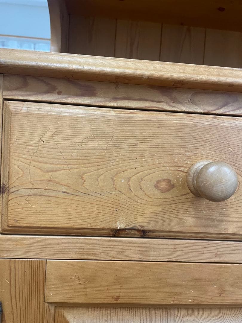 ペニーワイズ⭐︎木製ガラス扉キャビネット⭐︎パイン無垢材