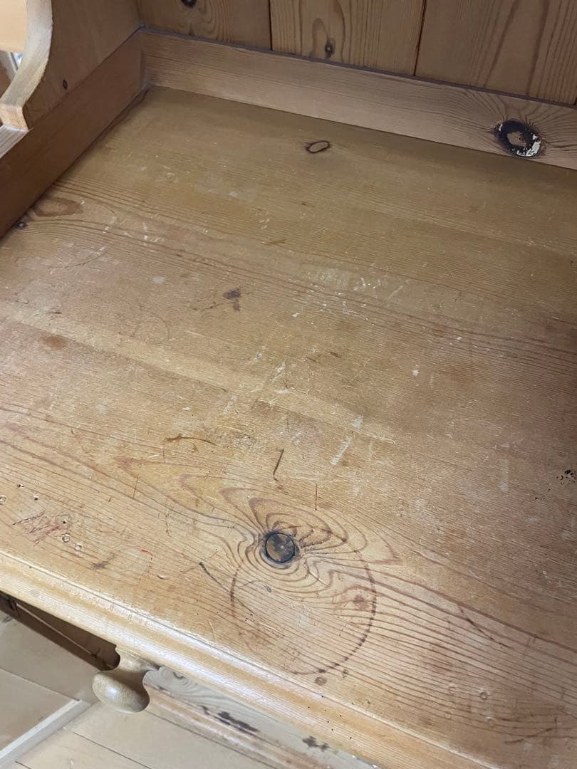 ペニーワイズ⭐︎木製ガラス扉キャビネット⭐︎パイン無垢材