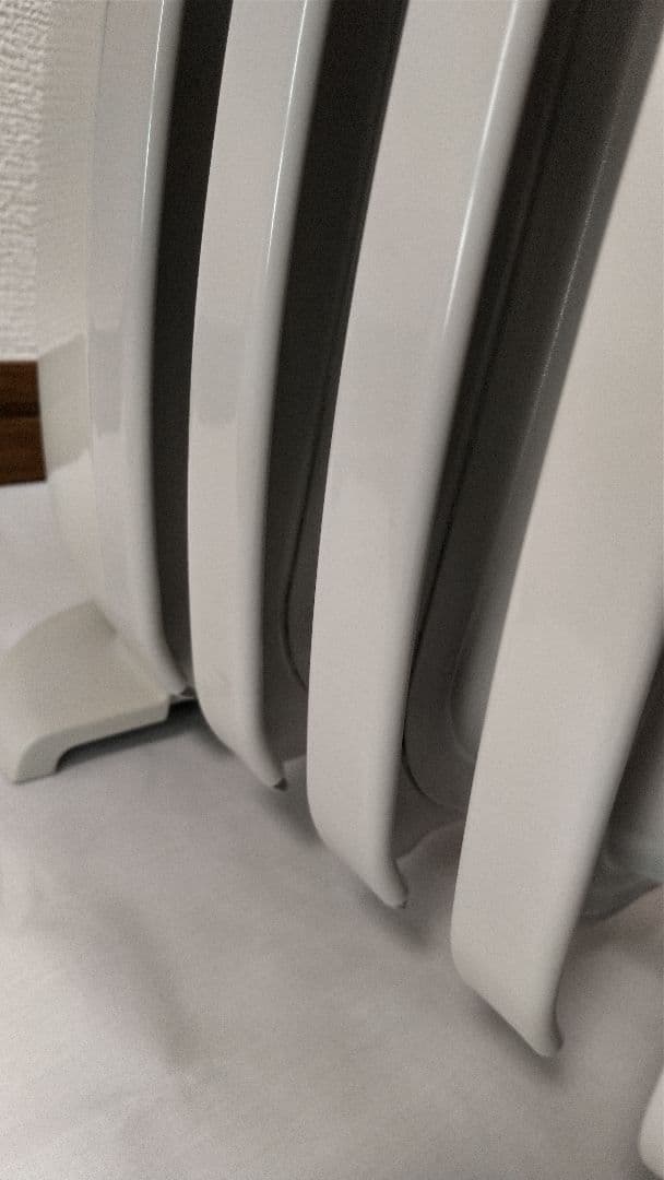 しろ デロンギ DeLonghi TRN0505JS オイルヒーター