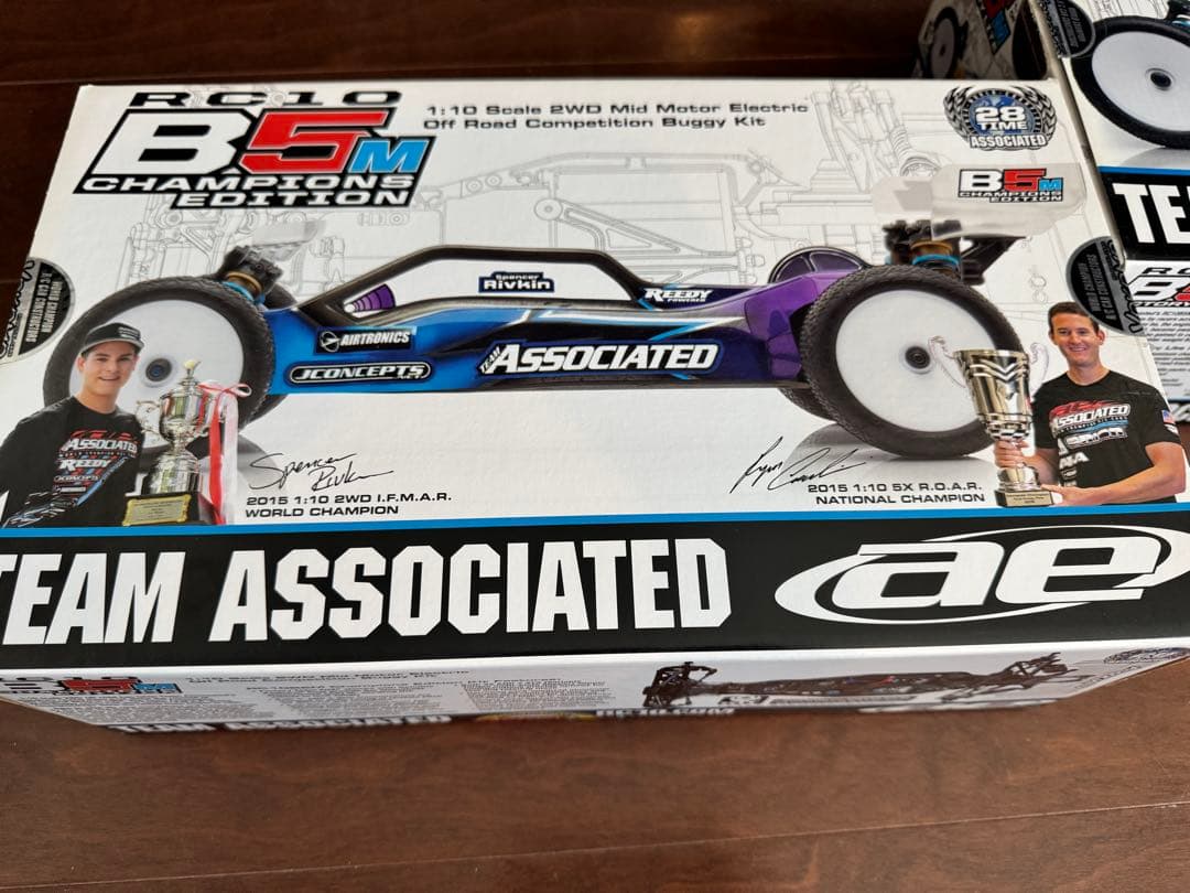 アソシB5Mチャンピオンズエディション新品未開封+ファクトリーライト（ジャンク）