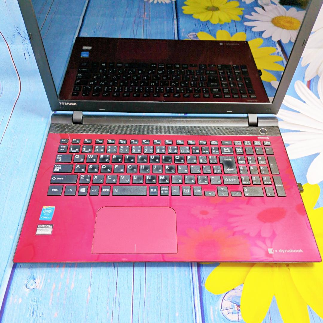 爆速SSD✨Windows11✨赤いノートパソコン 薄型dynabook カメラ