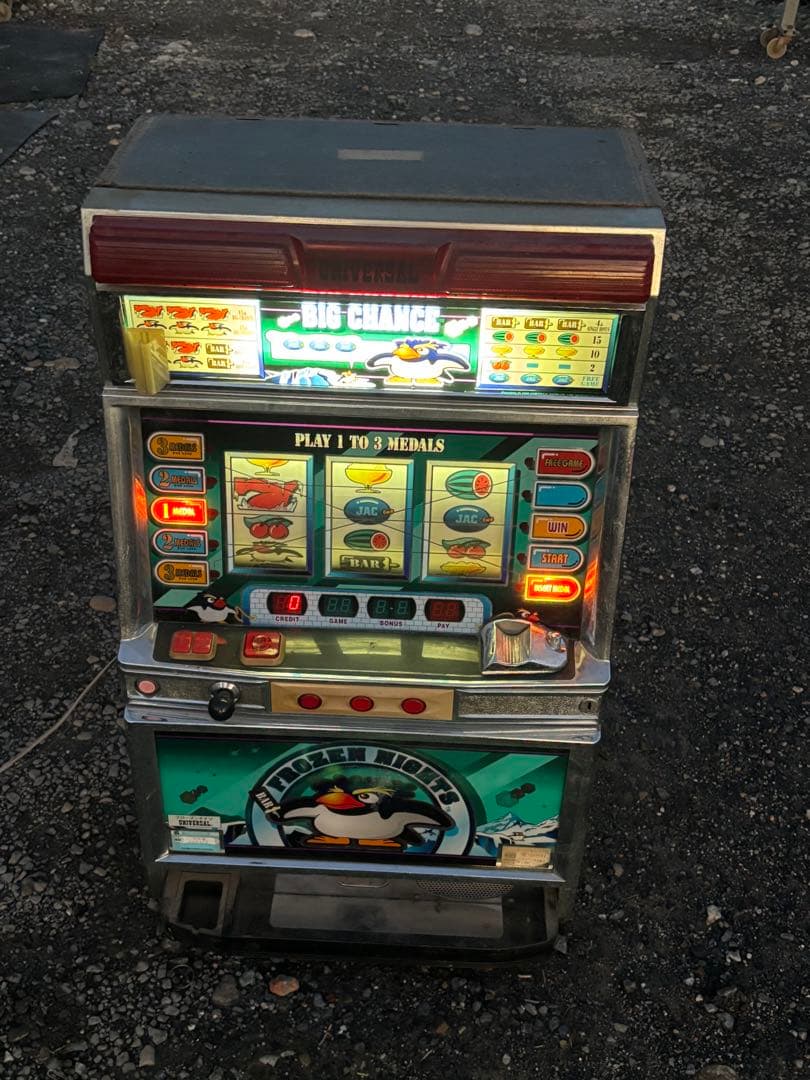 ジャンク品　BIG CHANCE ペンギンスロットマシン