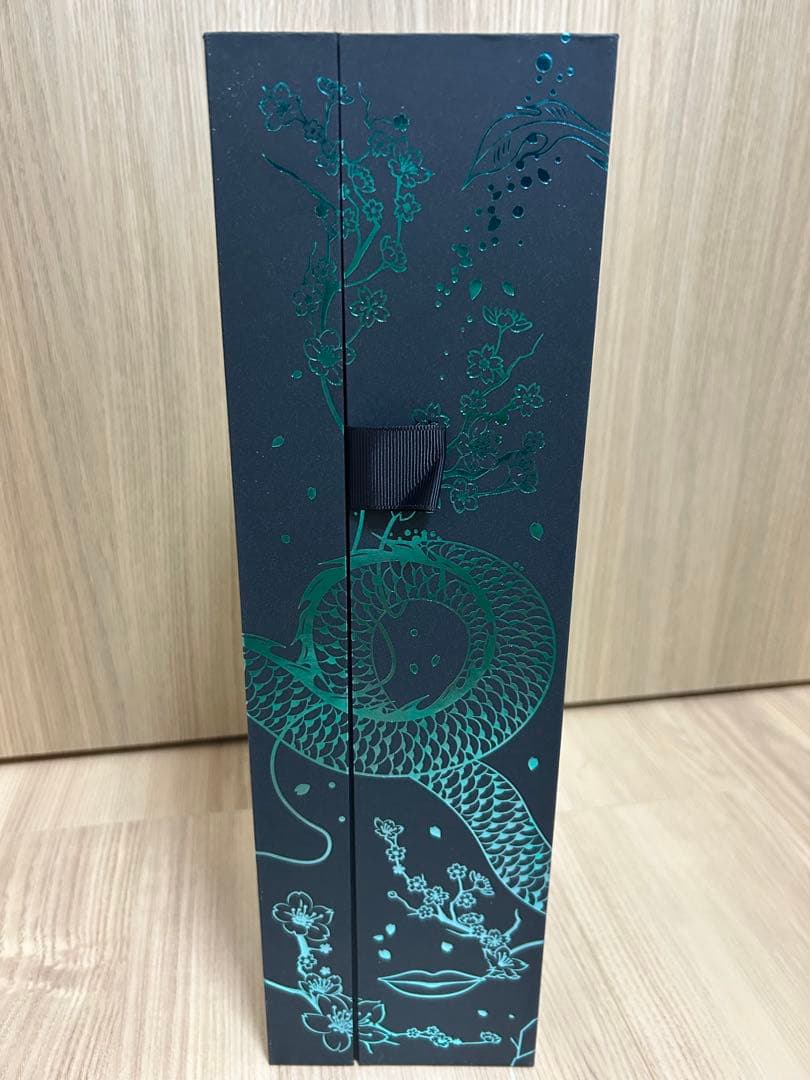 (最終値下げ)Johnnie Walker Blue Label 日本限定(龍)