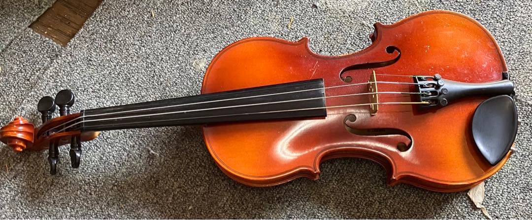 ヴァイオリン1/8 身長110-115cm位のお子様の練習用
