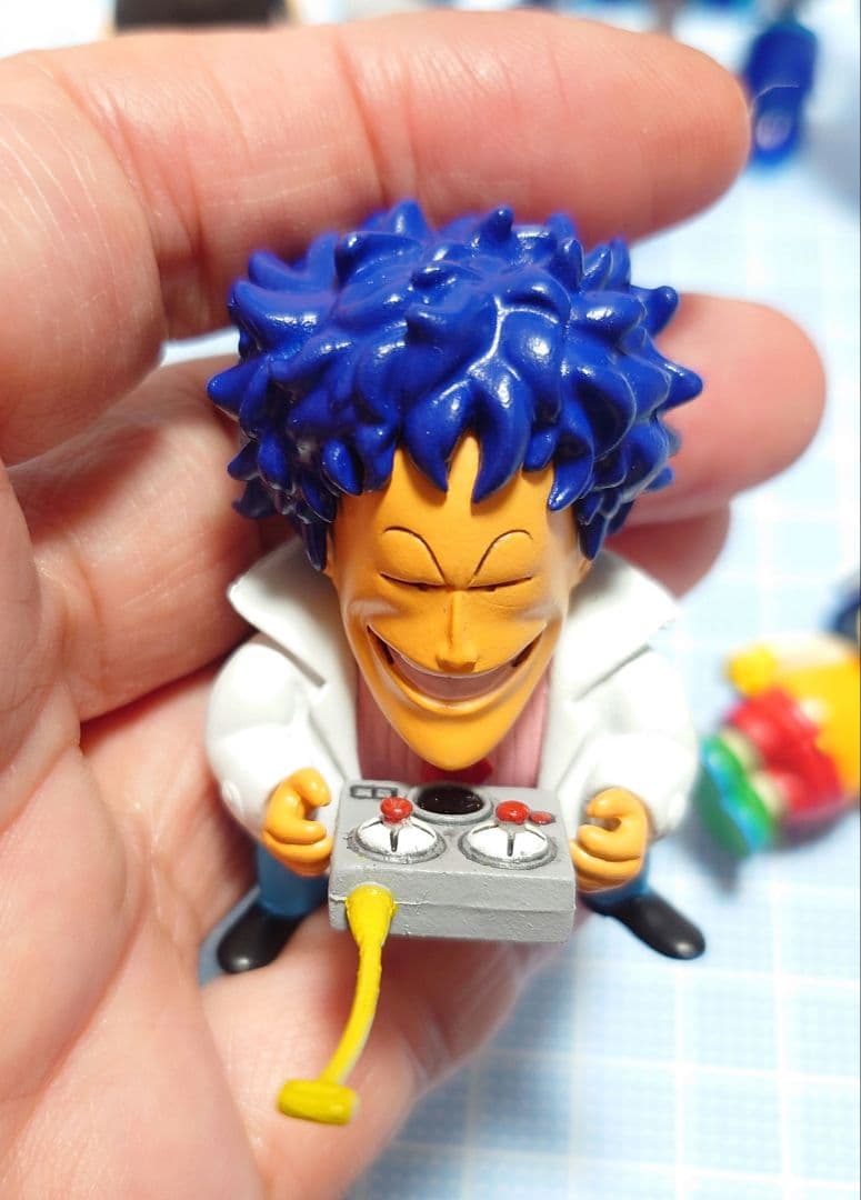 Dr.スランプ　アラレちゃん　マシリト　ロボ　フィギュア　キャラメルマン8号