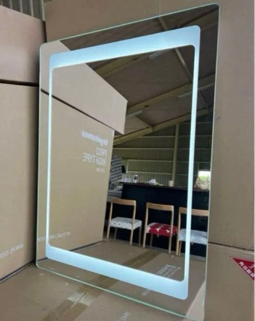 サンワカンパニーLED化粧鏡