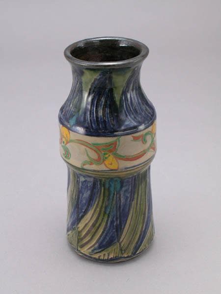 壺屋焼三代仁王 小橋川つる子 作 呉須赤絵立型花瓶