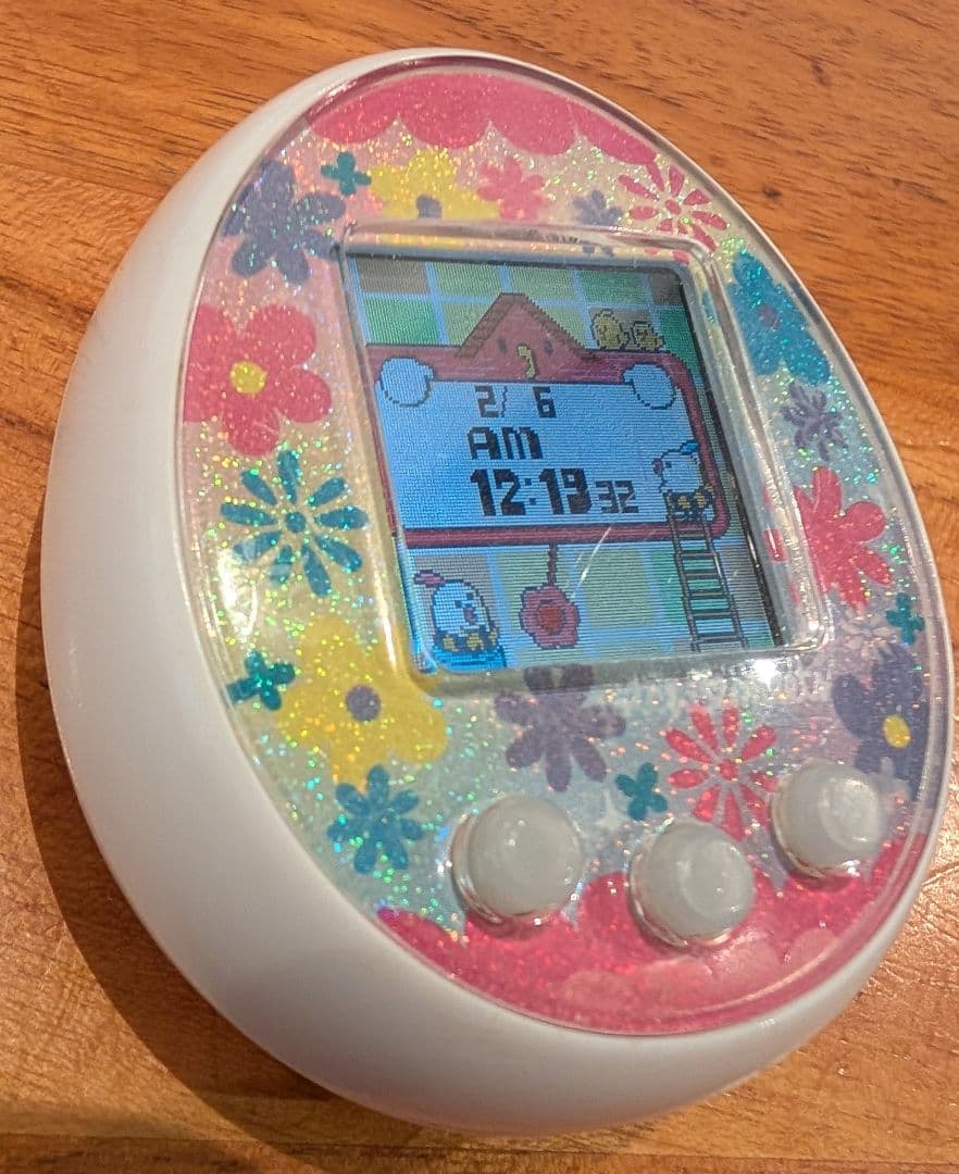 たまごっちみーつ　パステルカラーホワイト