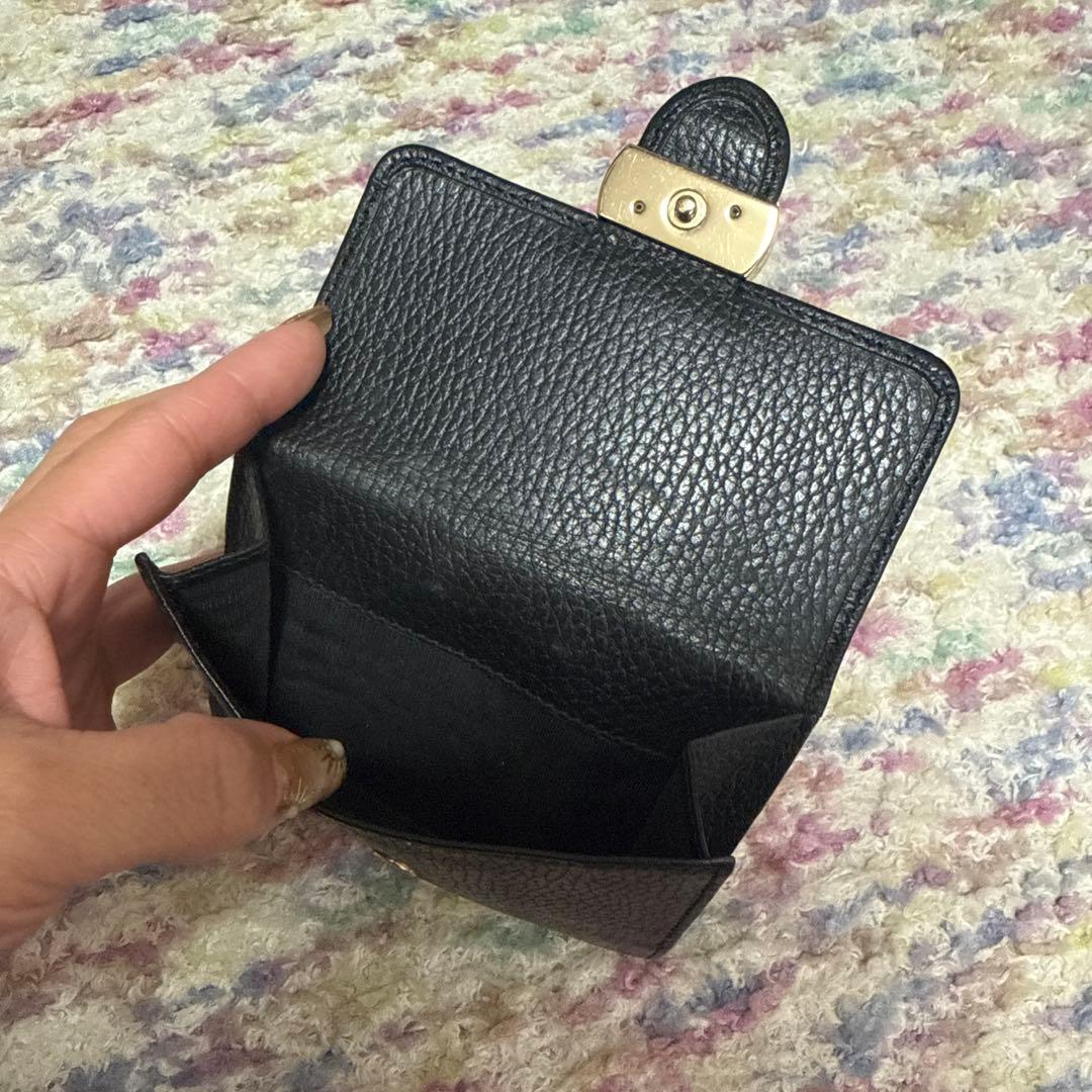 Gucci 黒 二つ折り財布 レザー