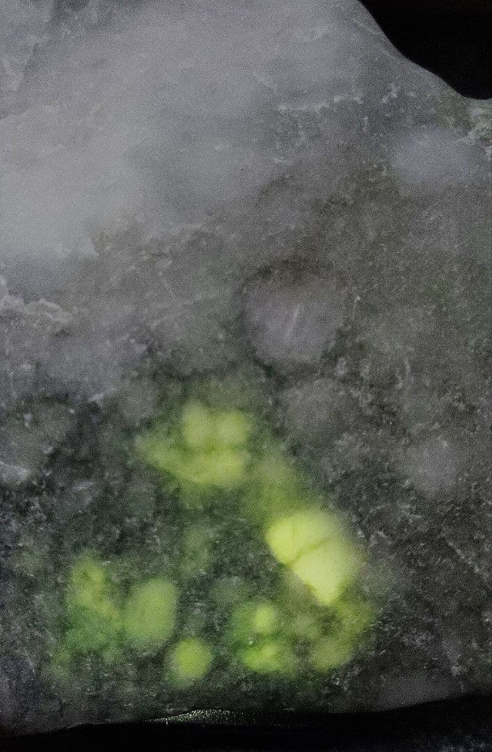 ★翡翠原石★糸魚川硬玉【小滝・川ズレ・ミロナイト翡翠】