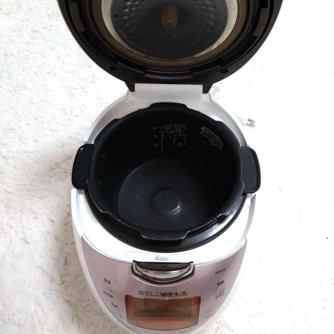 なでしこ健康生活 多機能炊飯器CRP-N0610F ピンク/ホワイト