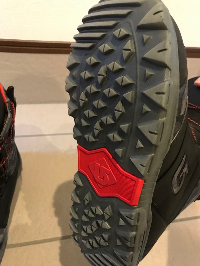 BURTON バートン　MOTO モトー　28.0㎝　赤　黒　迷彩