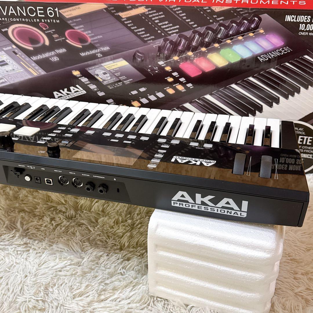 AKAI ADVANCE 61 MIDIキーボード コントローラー アカイ