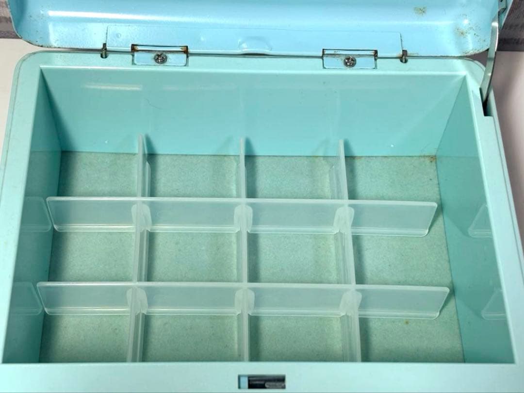 サンリオ⭐︎ハローキティ 手提げ金庫 平成レトロ　廃番品　レア　00年