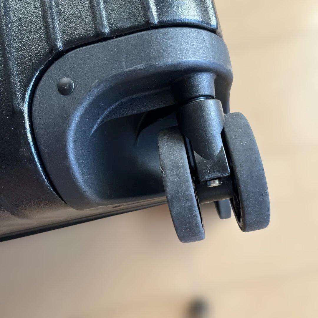 【美品】RIMOWA SALSA リモワ サルサ104L 四輪TSAロック付 黒