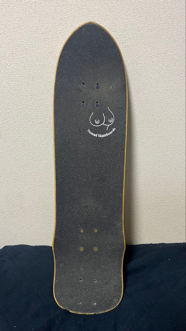 スケートボード MARTINEZ GUADALUPE HANDSHAKE M80