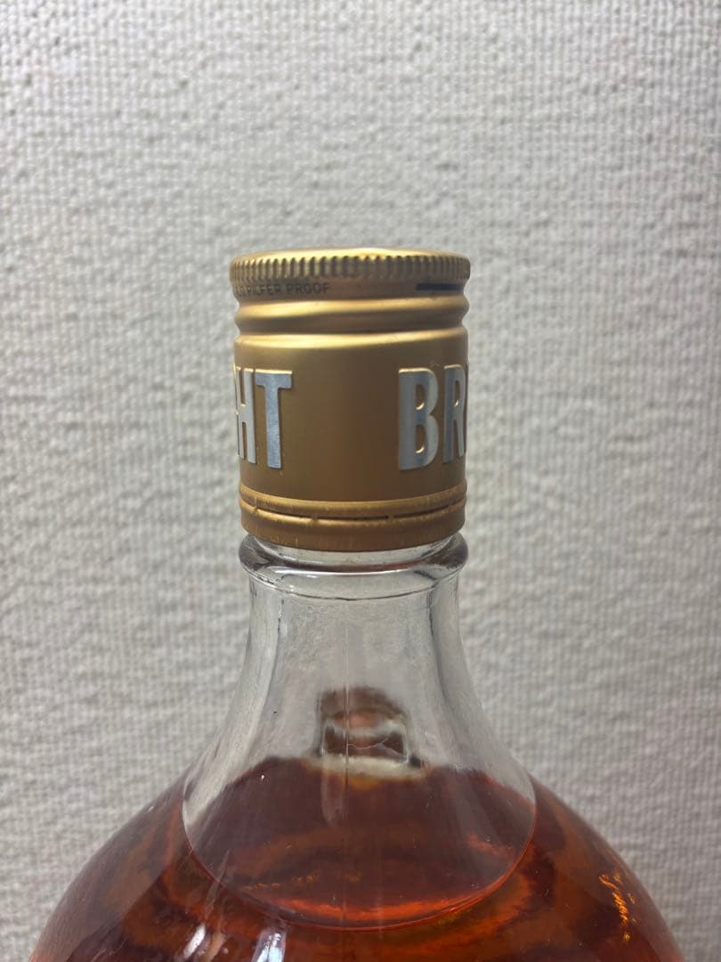 オーシャンウイスキー　ブライト　1920ml 未開封　希少　ラベル無し　三楽