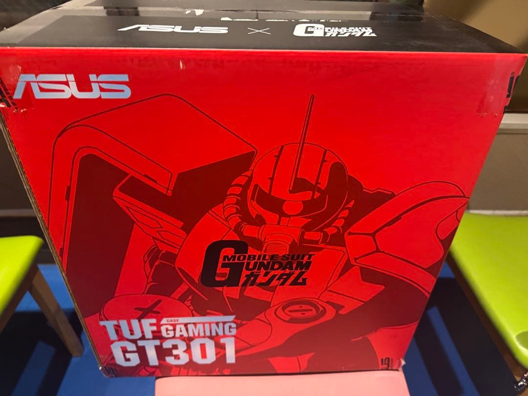 ASUS TUF Gaming GT301 ザクII エディション　PCケース