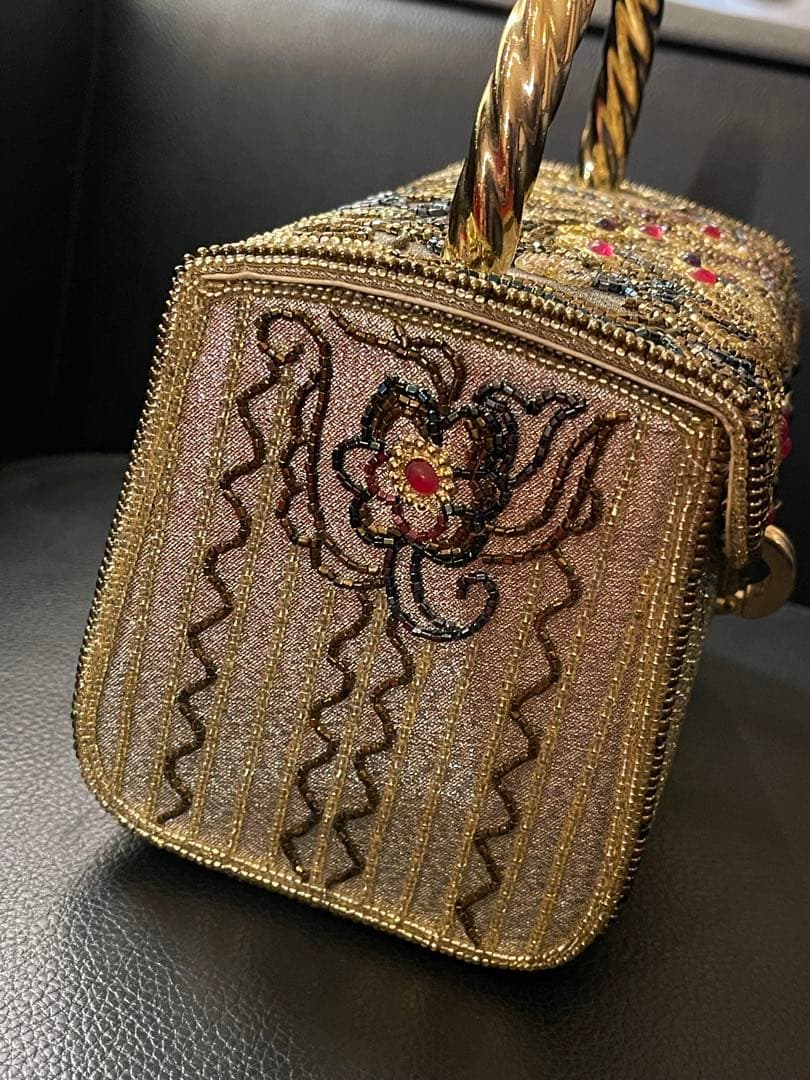 LUMI ビーズ刺繍 ゴールド パーティーバッグ