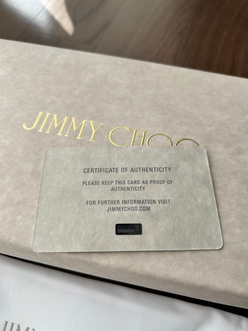 美品　jimmy choo 三つ折り財布(小銭入れなし)