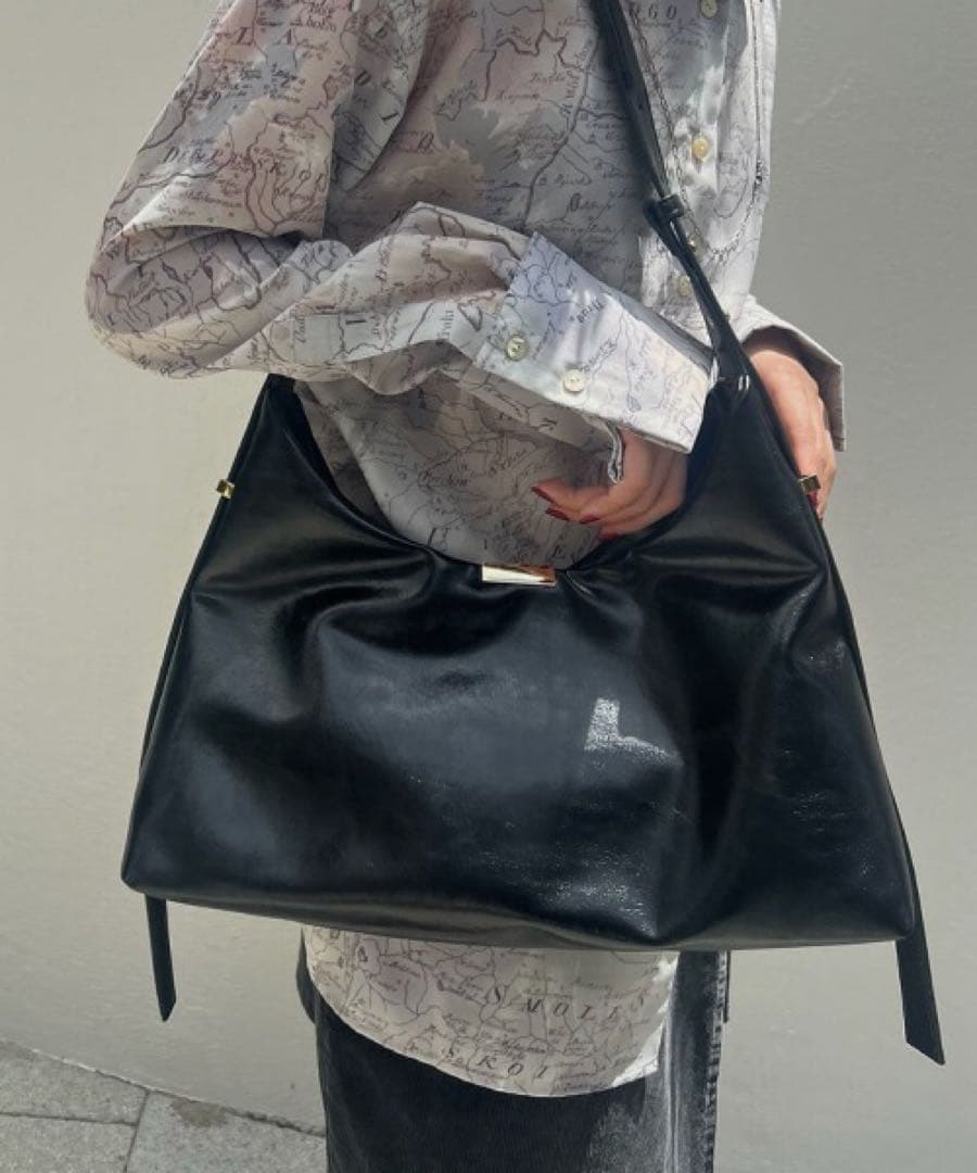 新品⭐︎Ameri UND PARTS ACCENT ONE HANDLE BAG