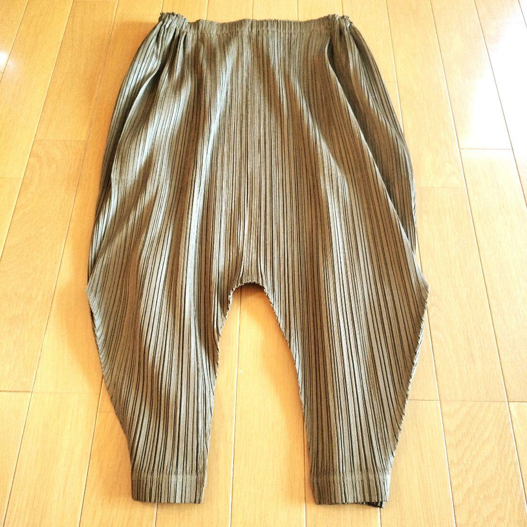 ISSEYMIYAKE／日本製／プリーツプリーズ／サルエルパンツ／イッセイミヤケ