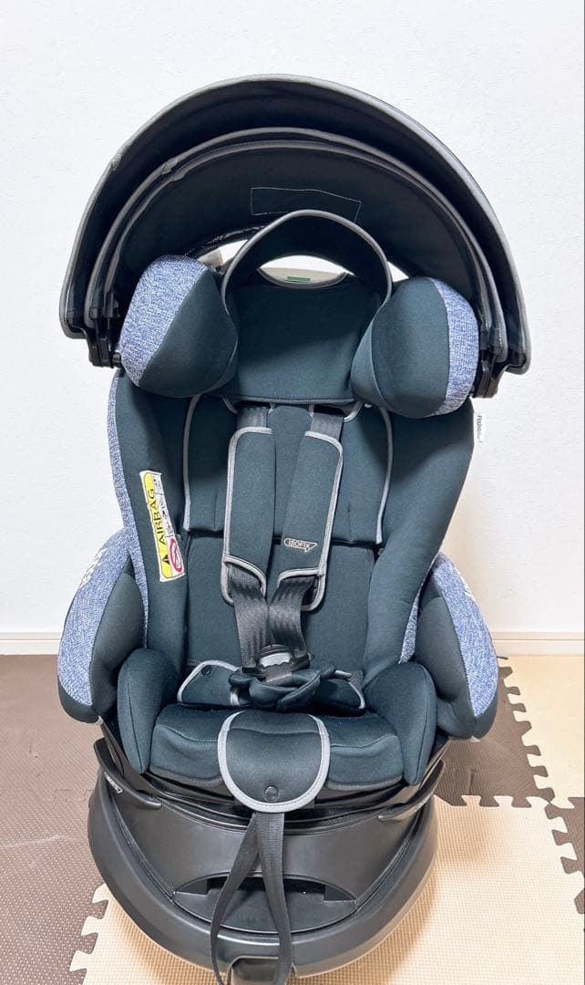 美品✨️Aprica フラディア　グロウ　ISOFIX ブラック　チャイルドシート