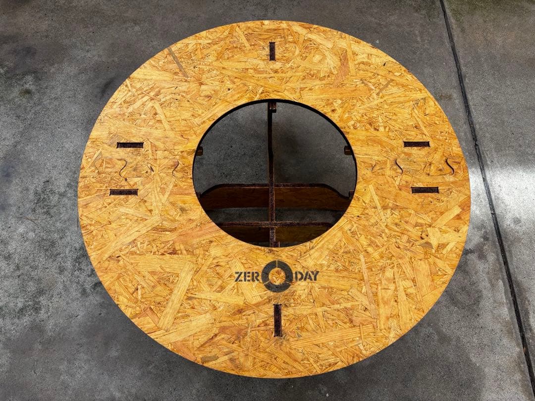 ZERO DAY ゼロデイ　Donuts Table ドーナツテーブル