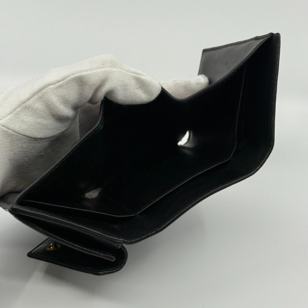 美品 PRADA ブラック 三つ折り財布 プラダ