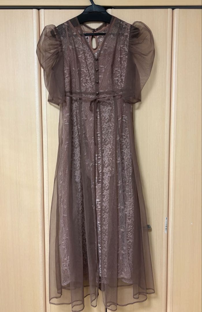 【LEJA】花柄総レースパフスリーブウエストリボン ドレス パーティ ワンピース