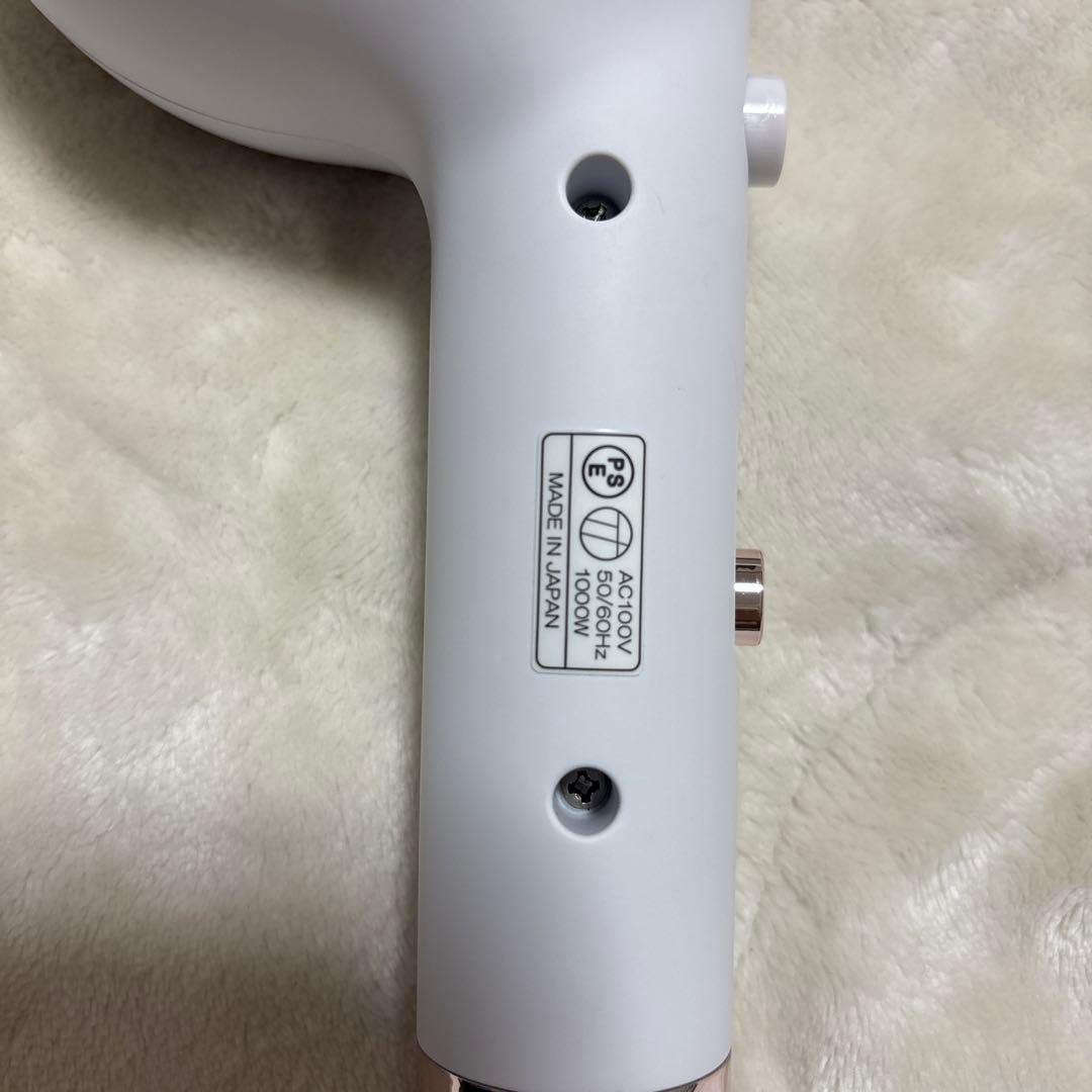 P-UP CREA hair dryer ホワイト　2024年製