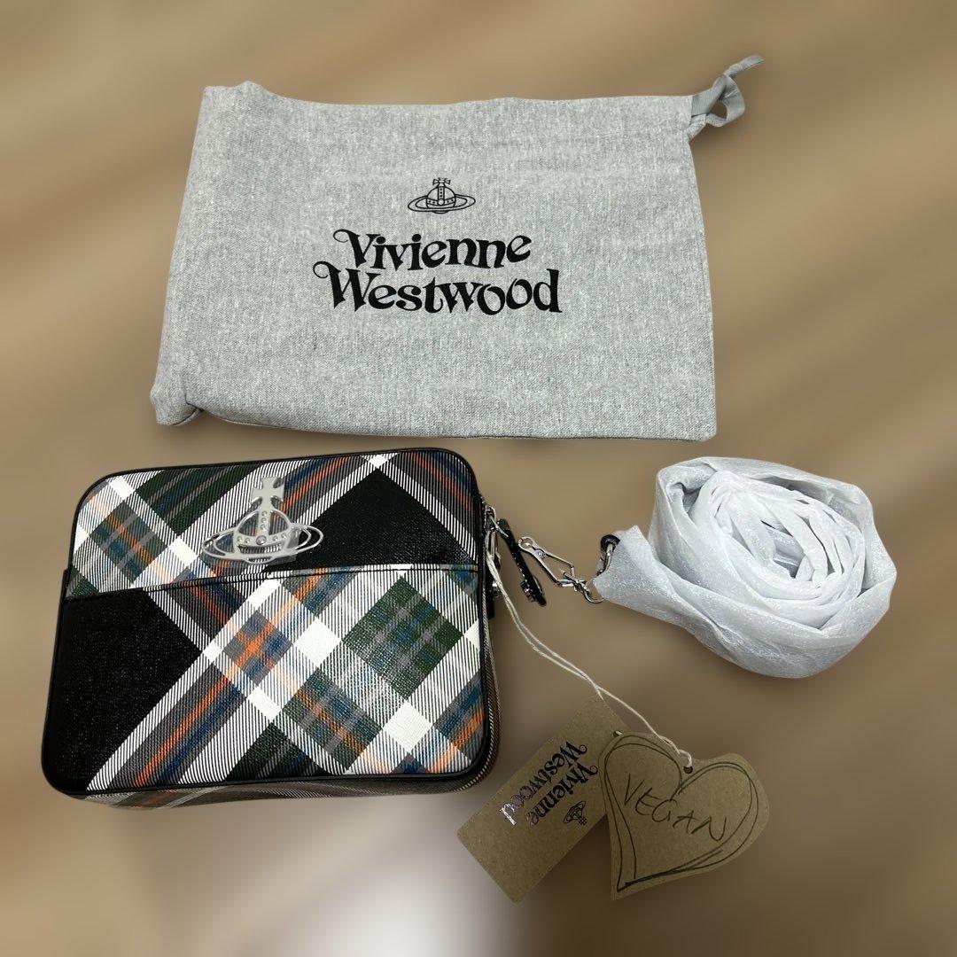 な*な様 ヴィヴィアンウエストウッド　ショルダーバッグ　カメラバッグ　チェック柄