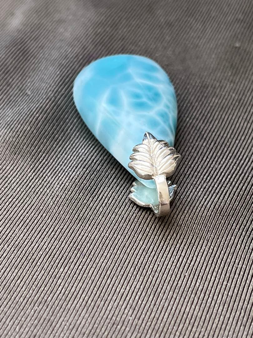 天然石ラリマー☆高品質！しずく型ペンダントトップ②☆リーフ型バチカンがステキ！