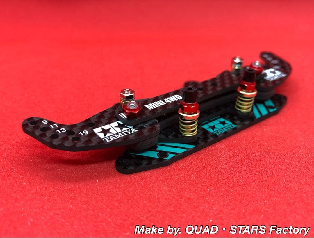 【ミニ四駆パーツ】2軸ATピボットバンパー　2022カーボン【レッドVer.】