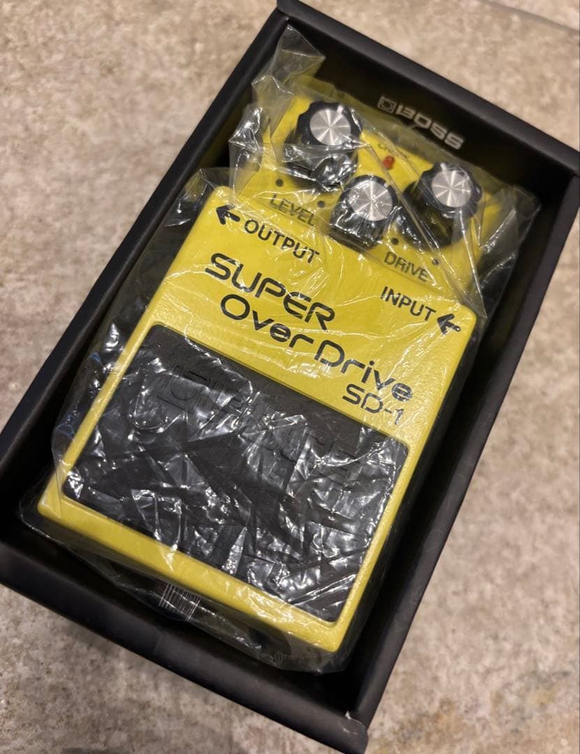 未使用に近い BOSS SD-1 スーパーオーバードライブ ギターエフェクター