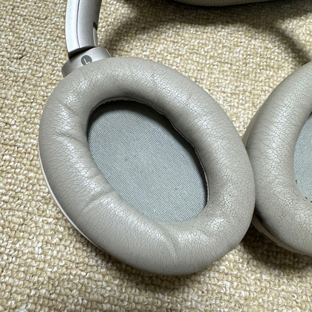 SONY ワイヤレスノイズキャンセリングヘッドホン ケース付き