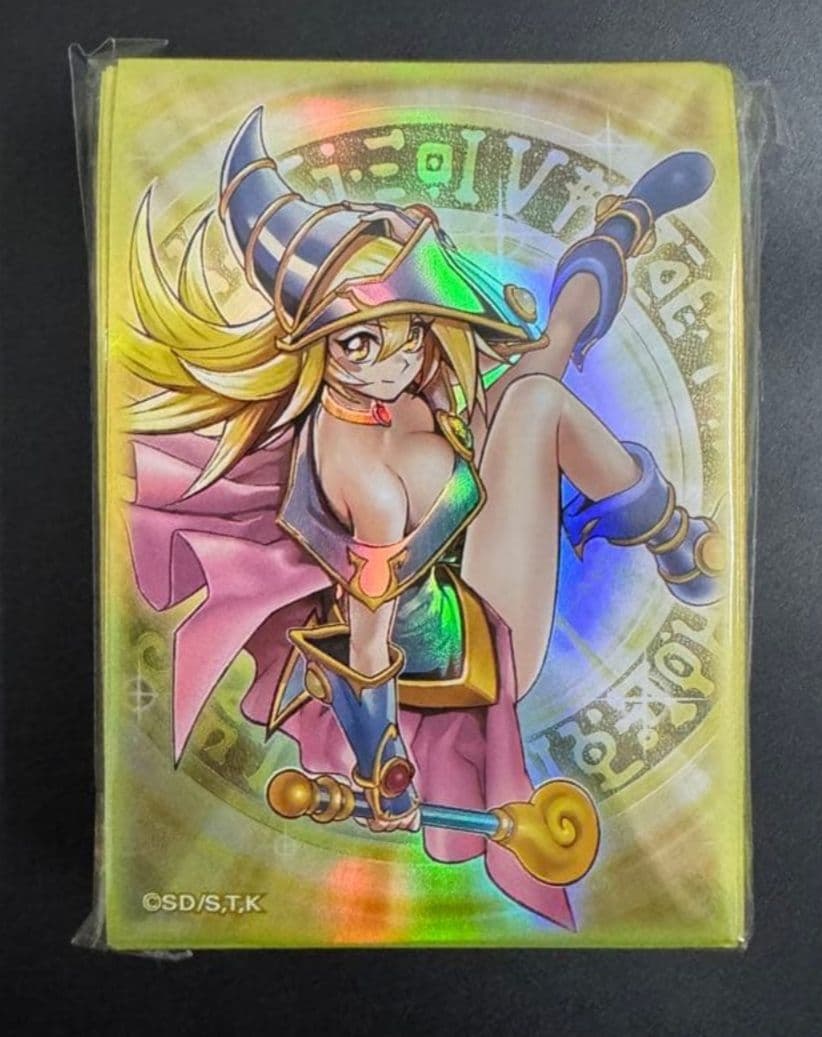 【海外限定】遊戯王 魔術師の弟子ブラック・マジシャン・ガール スリーブ 100枚