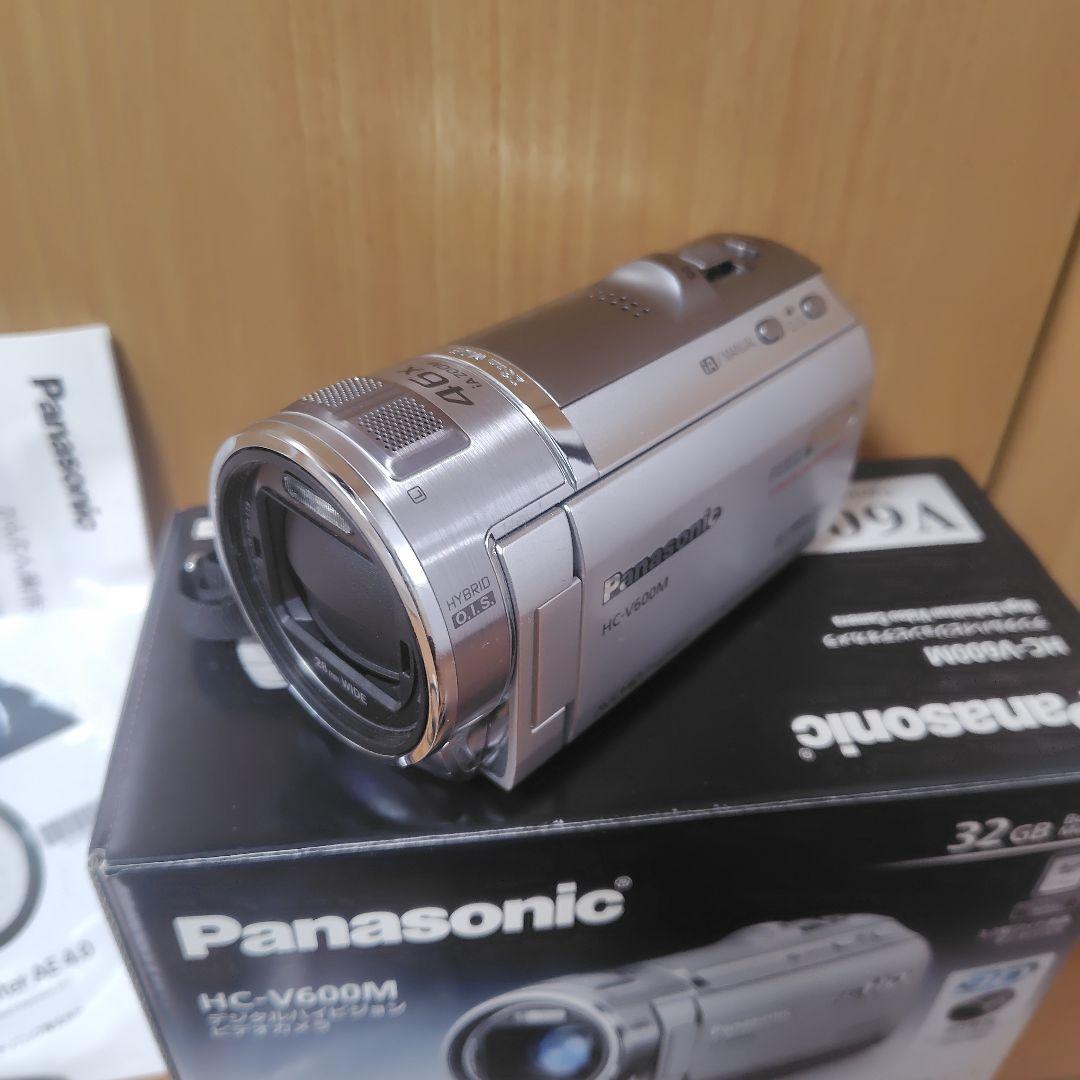 Panasonic HC-V600M ビデオカメラ 本体　バッテリー2個　等