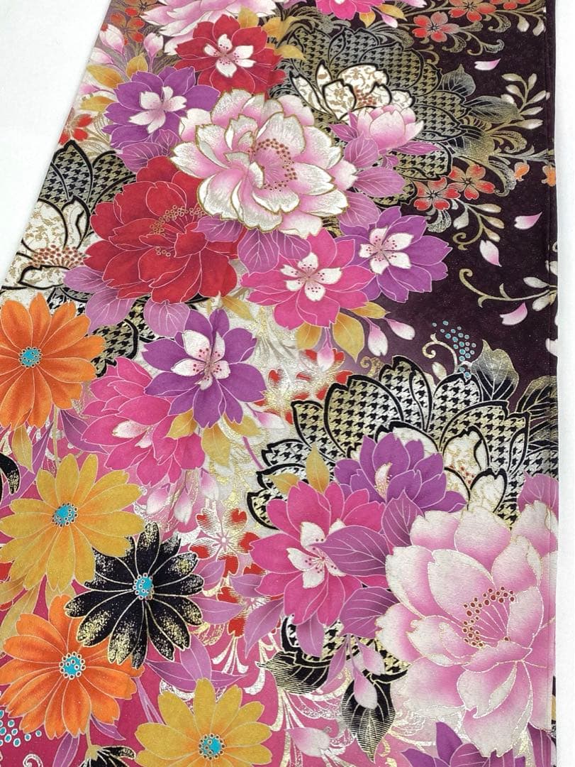 振袖 豪華 銀通し 刺繍 金彩 紋意匠 牡丹 身丈161cm パールトーン加工済