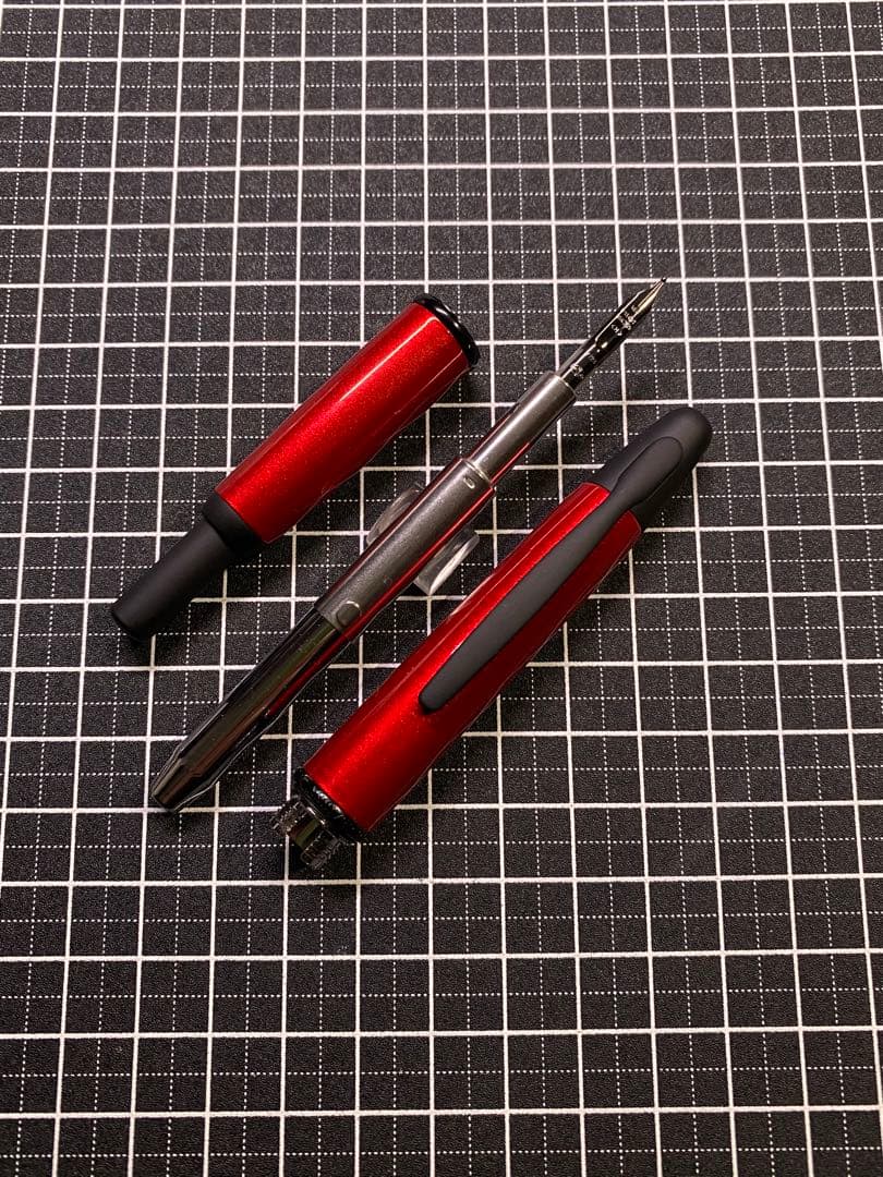 PILOT CAPLESS 60th Anniversary RED 万年筆