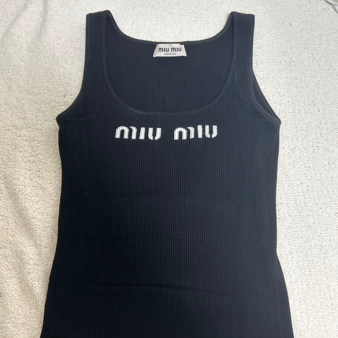 miu miu ブラック タンクトップ　最終値下げ