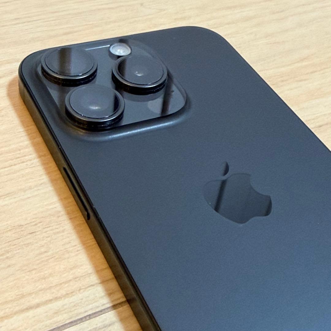 【毎日1000円値下げ】iPhone 15 Pro ブラック 256GB