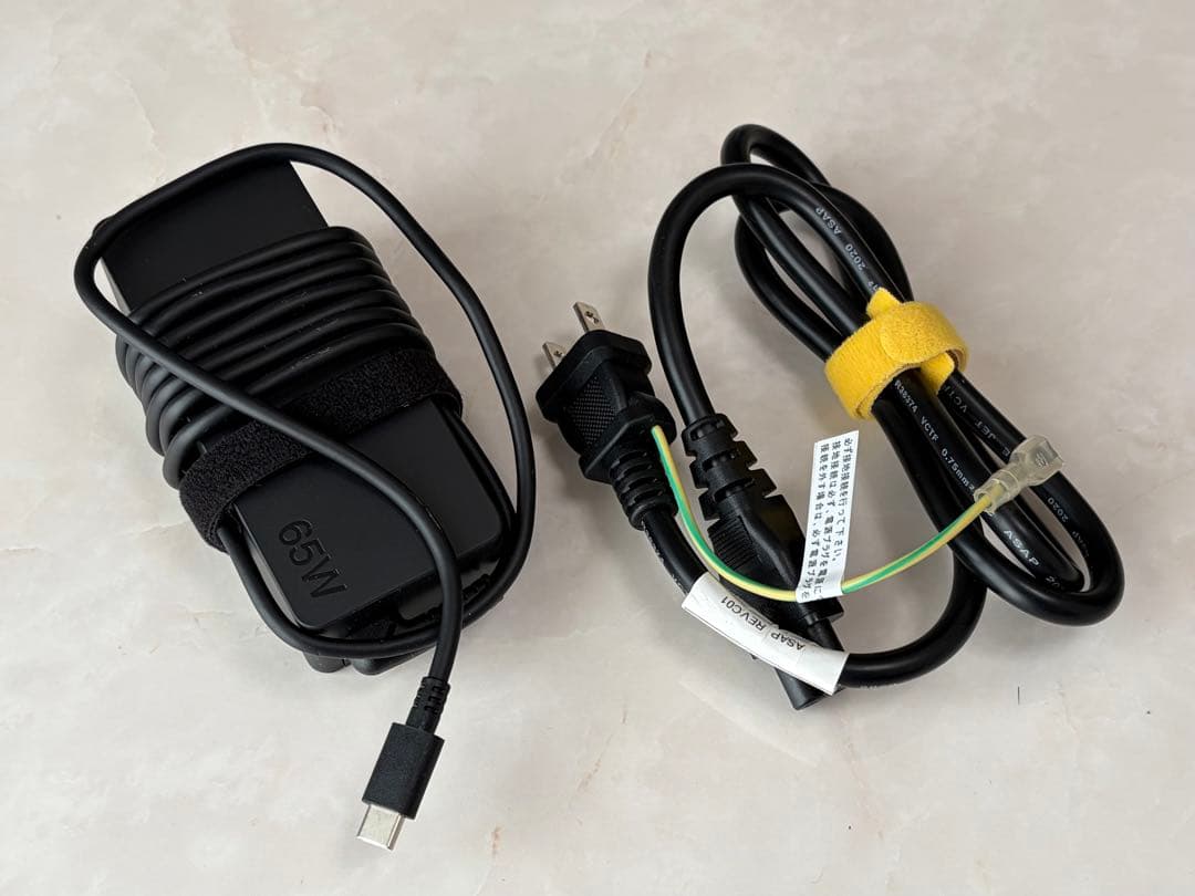 Lenovo Yoga Slim 750i Core i5搭載