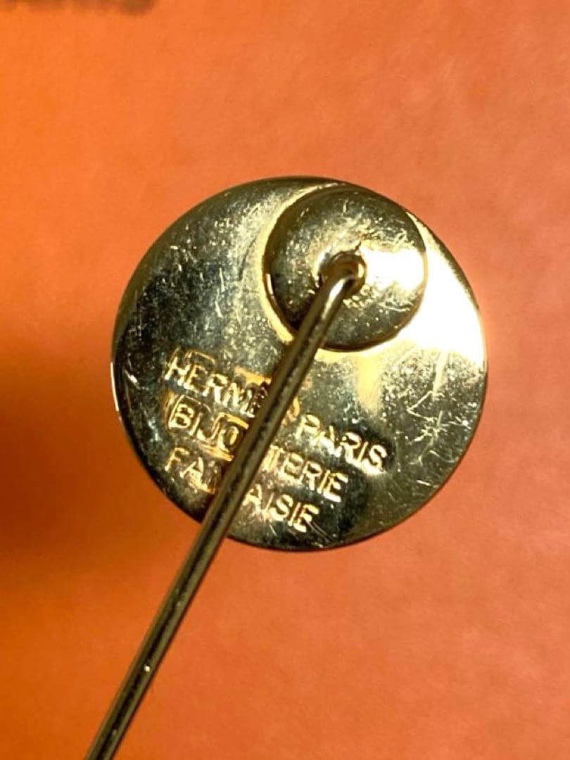 美品 HERMES エルメス セリエ ピンブローチ ピンバッジ ゴールド 箱付き