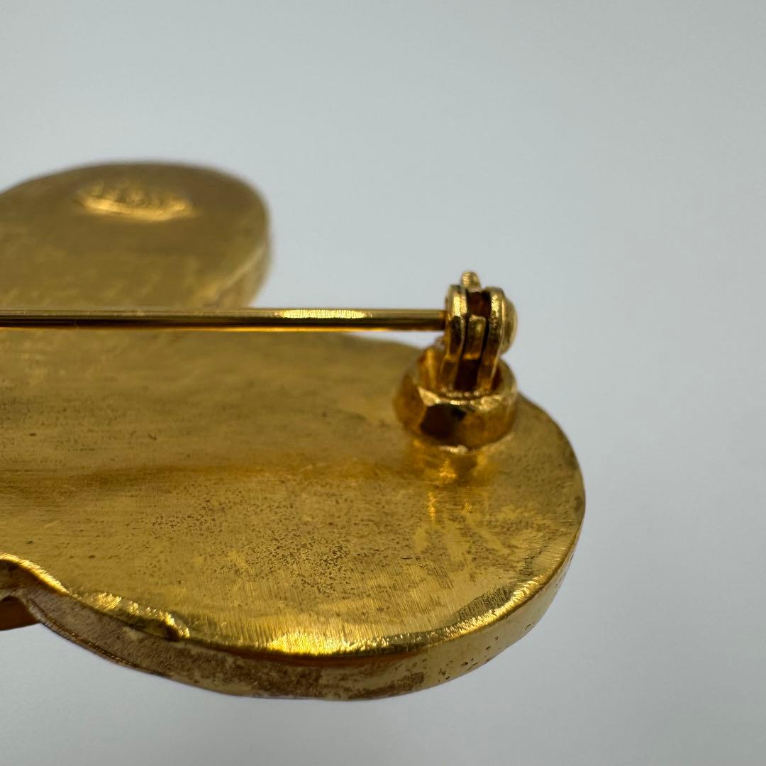 CHANEL ブローチ ココマーク フラワー ホワイトシェル ゴールド 95A