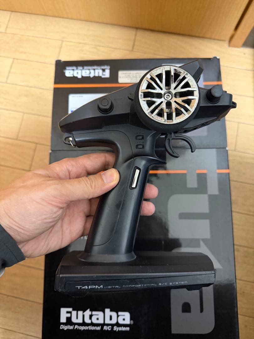 現状品Futaba T4PM Plus ラジコン送信機
