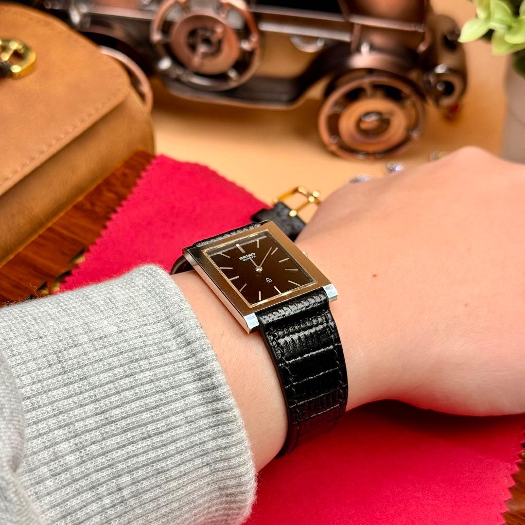 VINTAGE SEIKO 6020-5200 BLACK DIAL 1979年