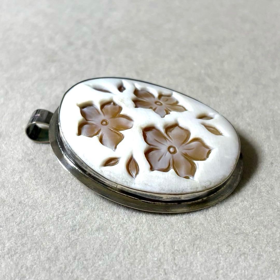 サルバトーレフェラガモ シェル カメオ ブローチ