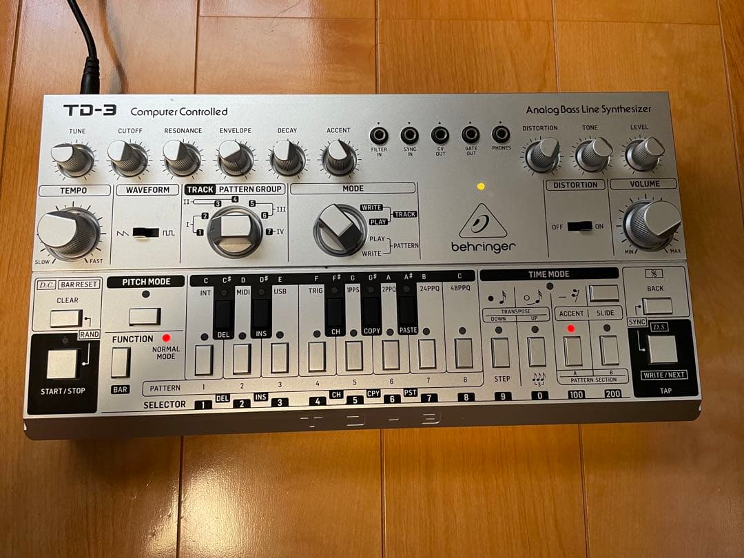 BEHRINGER TD-3-SR ベリンガー