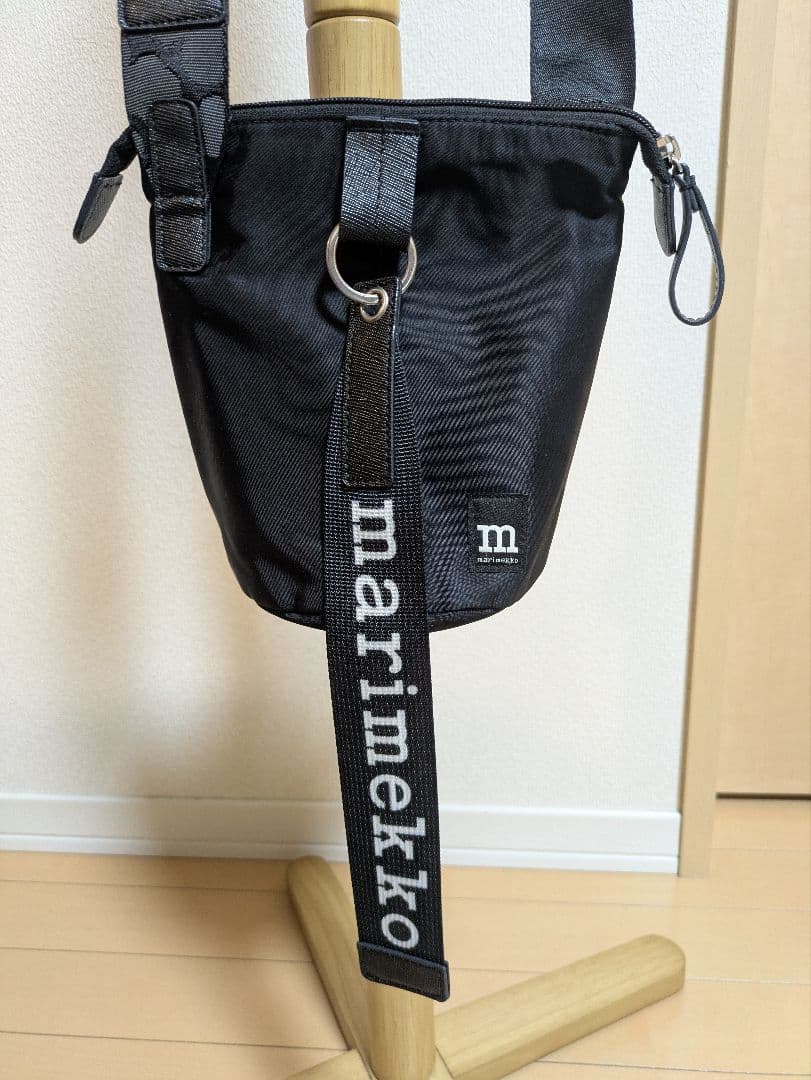 バッグ marimekko Essential Bucket Solid